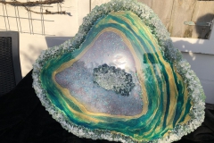 geode epoxy green gold met opal hart 75 x 65 cm €350,00