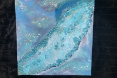 schilderij epoxy blue met opal river 60 x 60 cm  €250,00