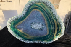 geode epoxy green gold met opal hart 75 x 65 cm €350,00