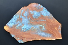 opal geode afgewerkt met goud en koper op echte natuursteen 40 x 43 cm €300,00