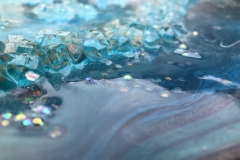 schilderij epoxy blue met opal river 60 x 60 cm  €250,00